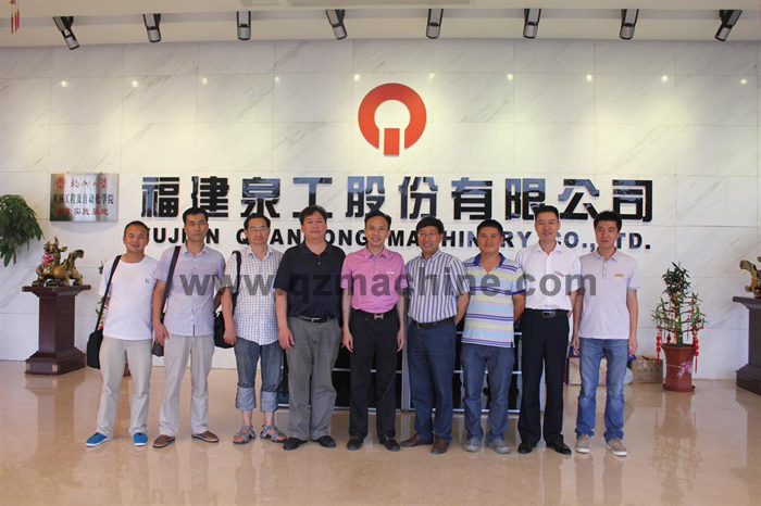 云南墻改辦楊主任一行來(lái)泉工參觀(guān)考察