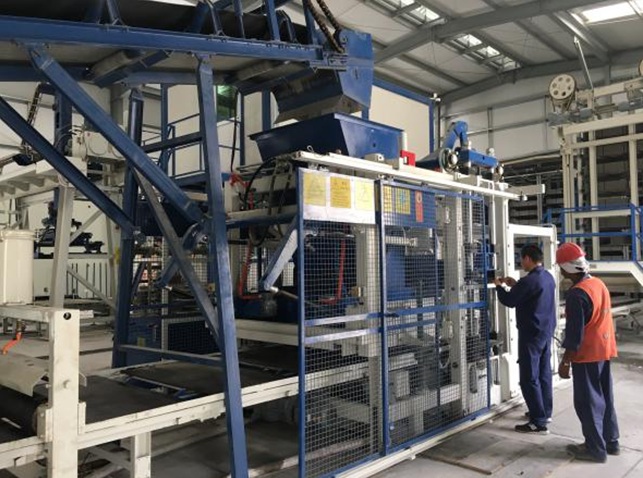 閃耀一帶一路！巴林王國老客戶再購泉工磚機全線！